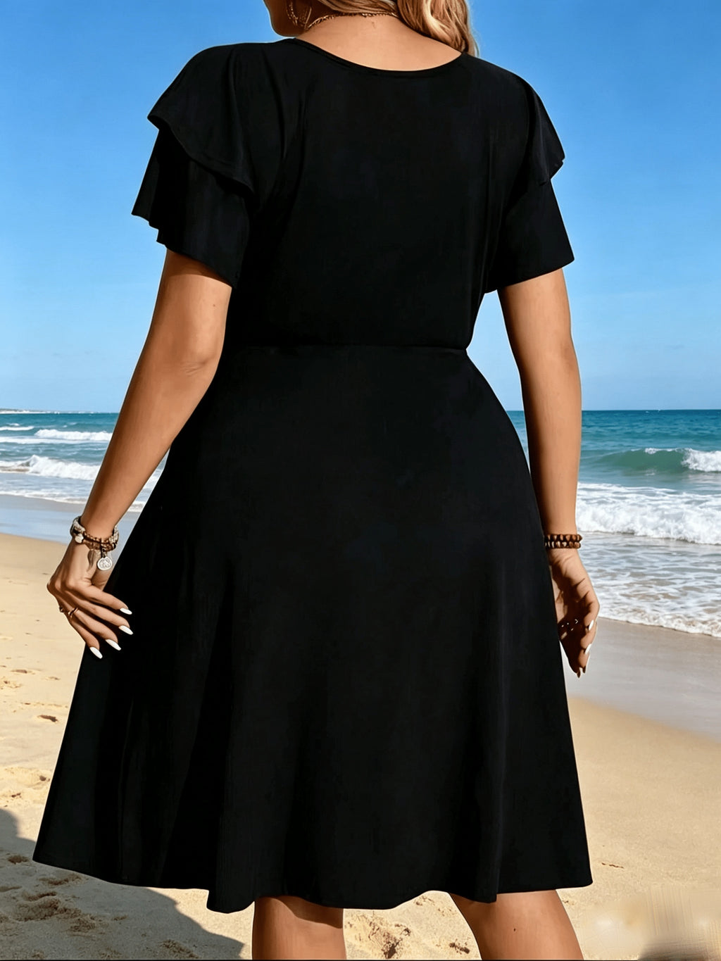 Robe courte grande taille — Croisée rouge pour la plage