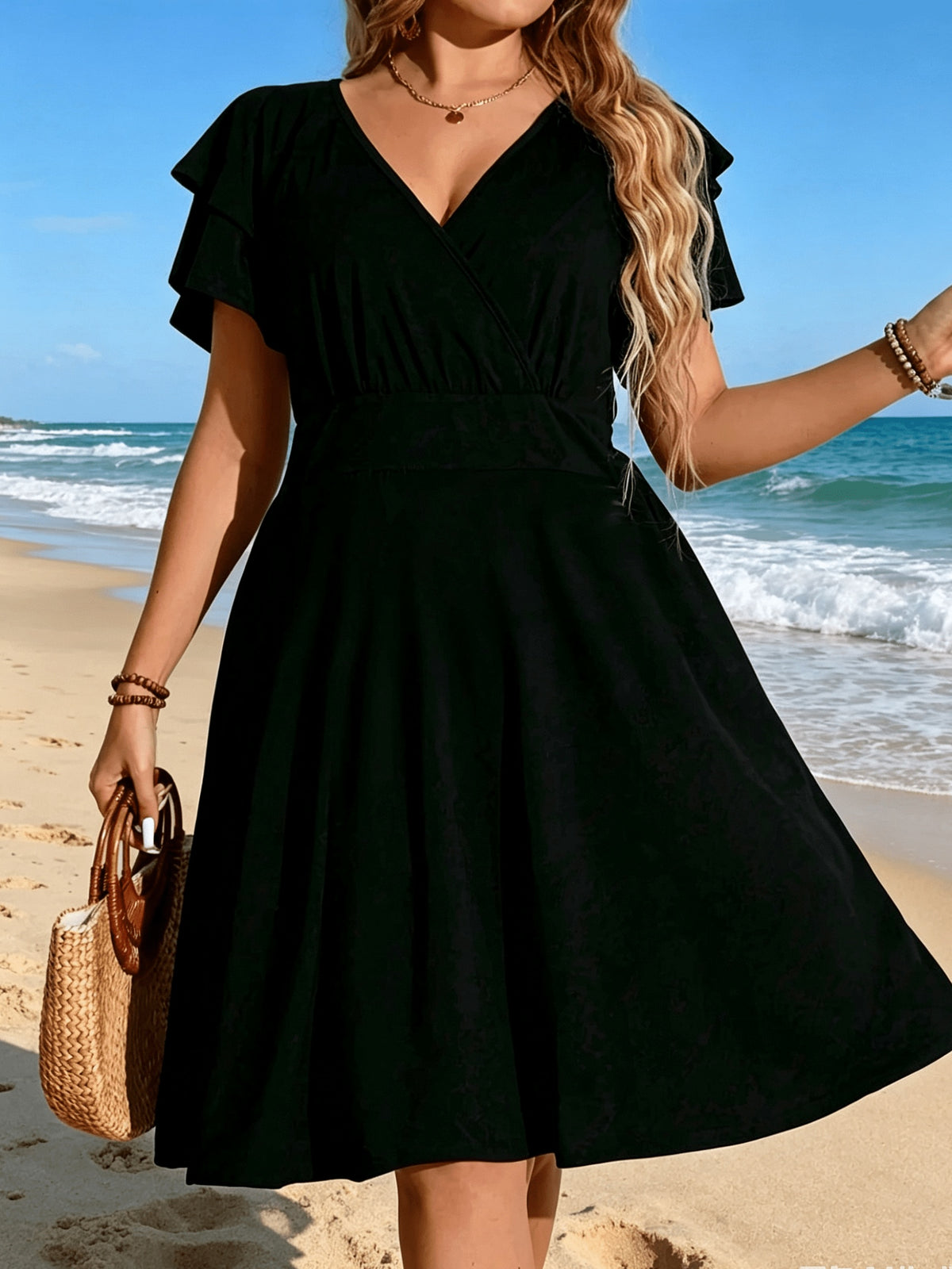 Robe courte grande taille — Croisée rouge pour la plage