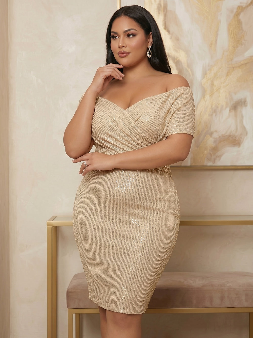 Robe courte grande taille, fourreau bardot à paillettes