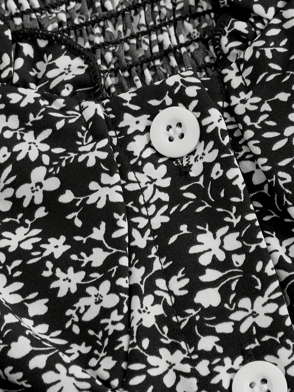 Robe courte grande taille — Mini fleurie à décolleté cœur