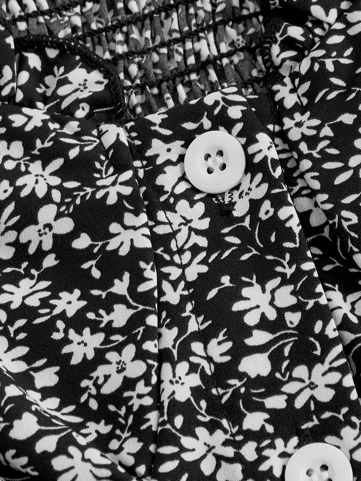 Robe courte grande taille — Mini fleurie à décolleté cœur