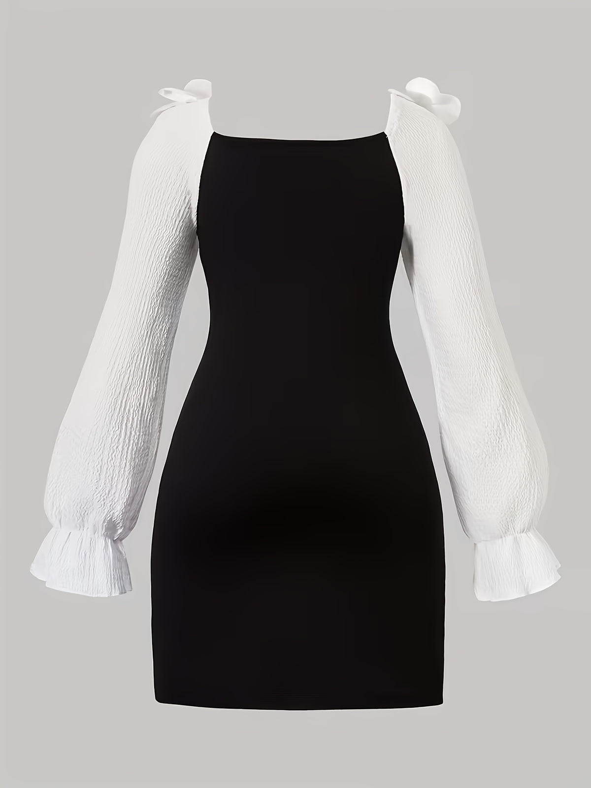 Robe courte grande taille — Manches blanches et fleurs 3D