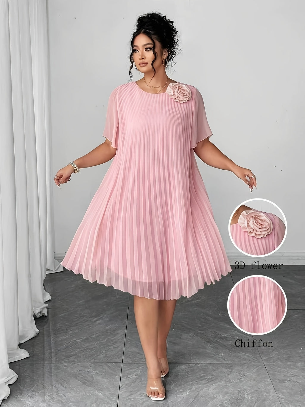 Robe courte grande taille — Mousseline plissée en soleil