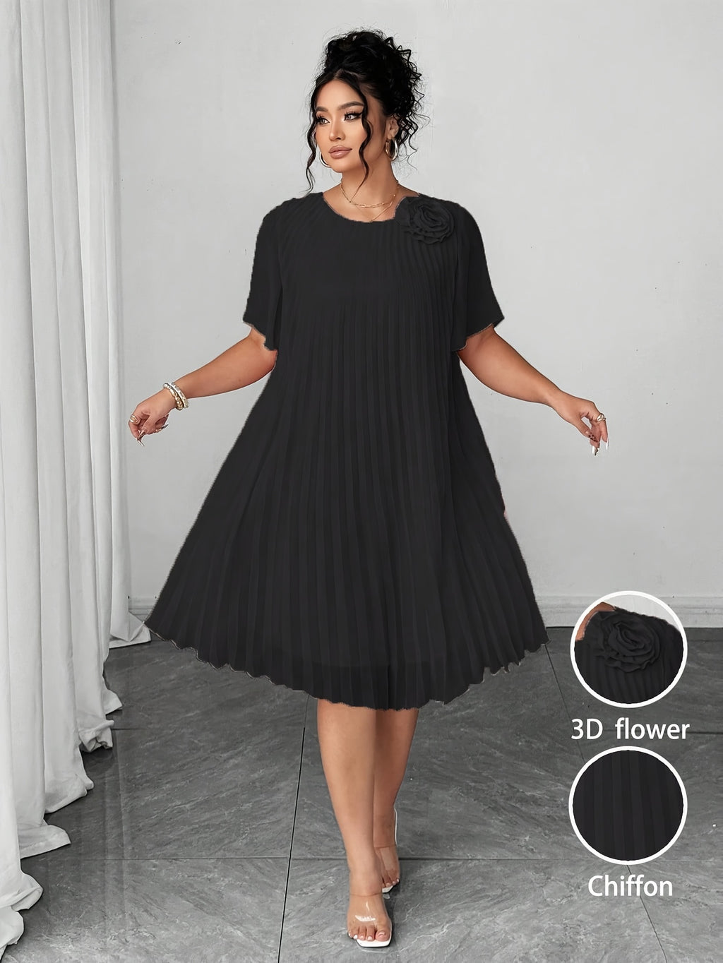 Robe courte grande taille — Mousseline plissée en soleil