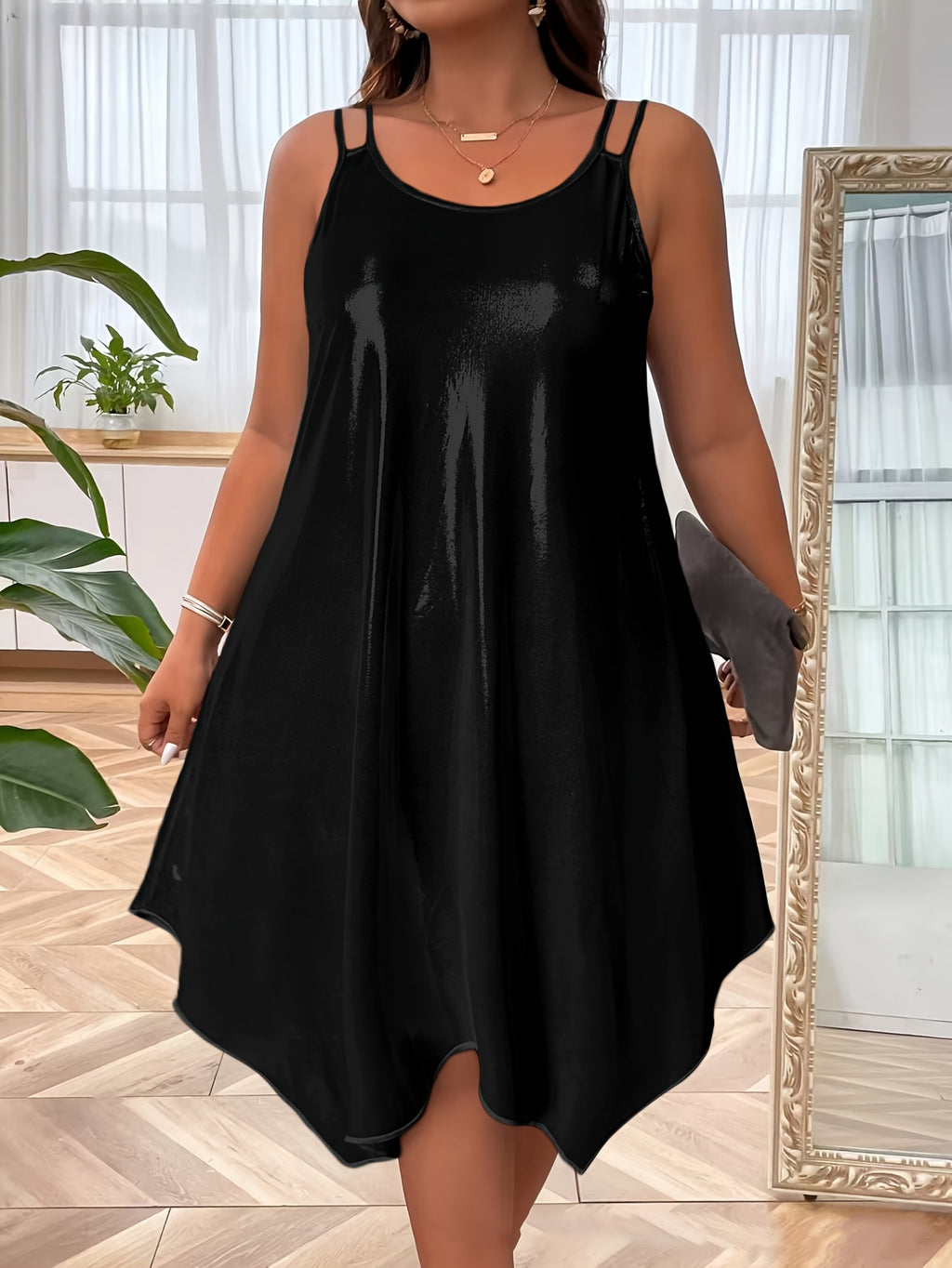 Robe courte grande taille — Ourlet en pointes, six métaux