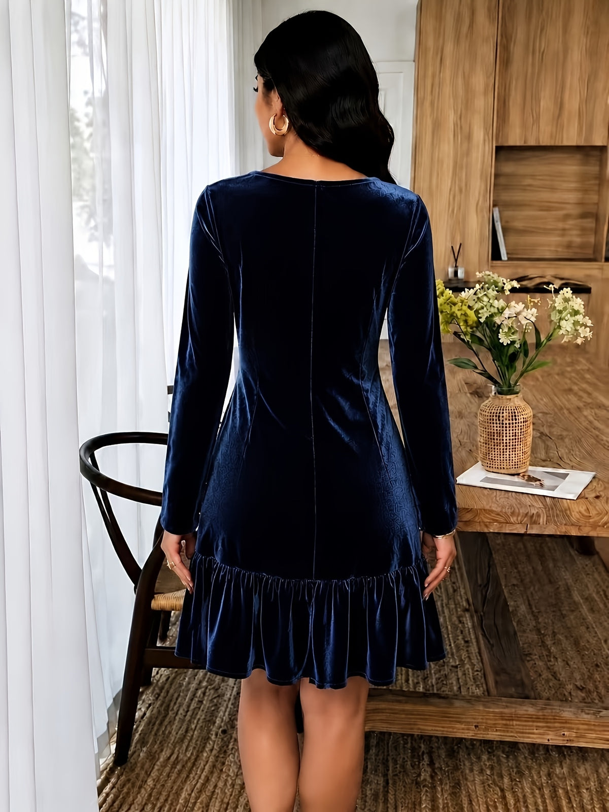 Robe grande taille en velours, coupe ample, volants, toucher profond