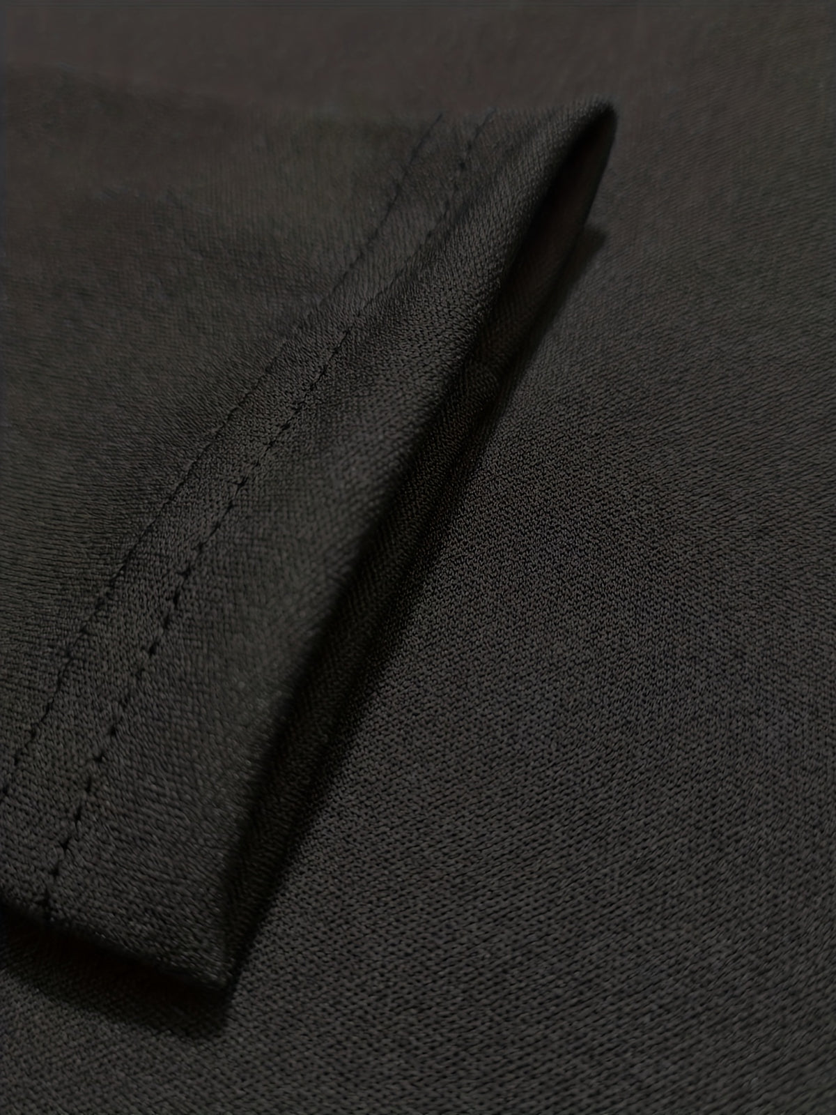 Robe de Noël grande taille — Buste noir et jupe rouge à rennes