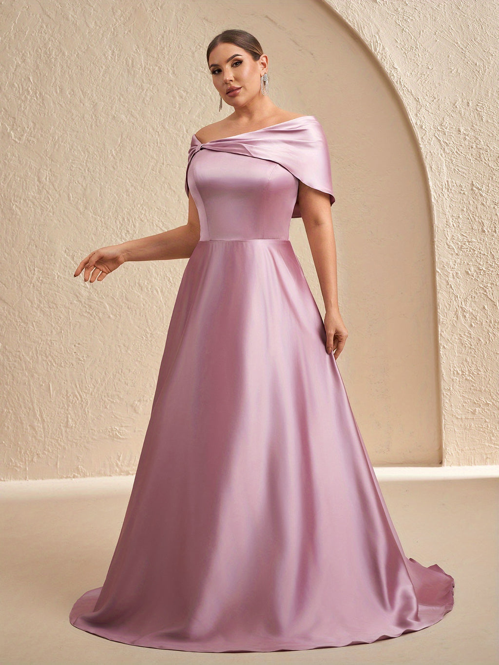 Robe de demoiselle d'honneur grande taille — Satin vert sauge