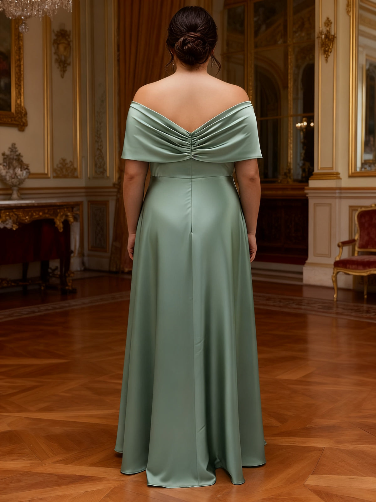 Robe de demoiselle d'honneur grande taille — Satin vert sauge