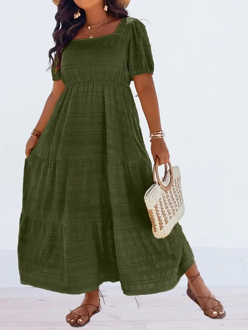 Robe d'été grande taille, col carré et tombé fluide aérien