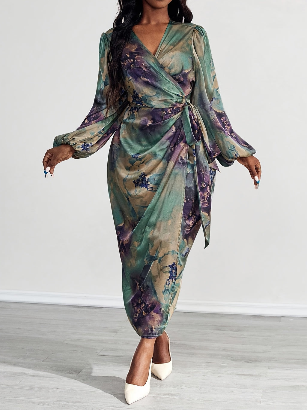 Robe drapée grande taille, manches ballon