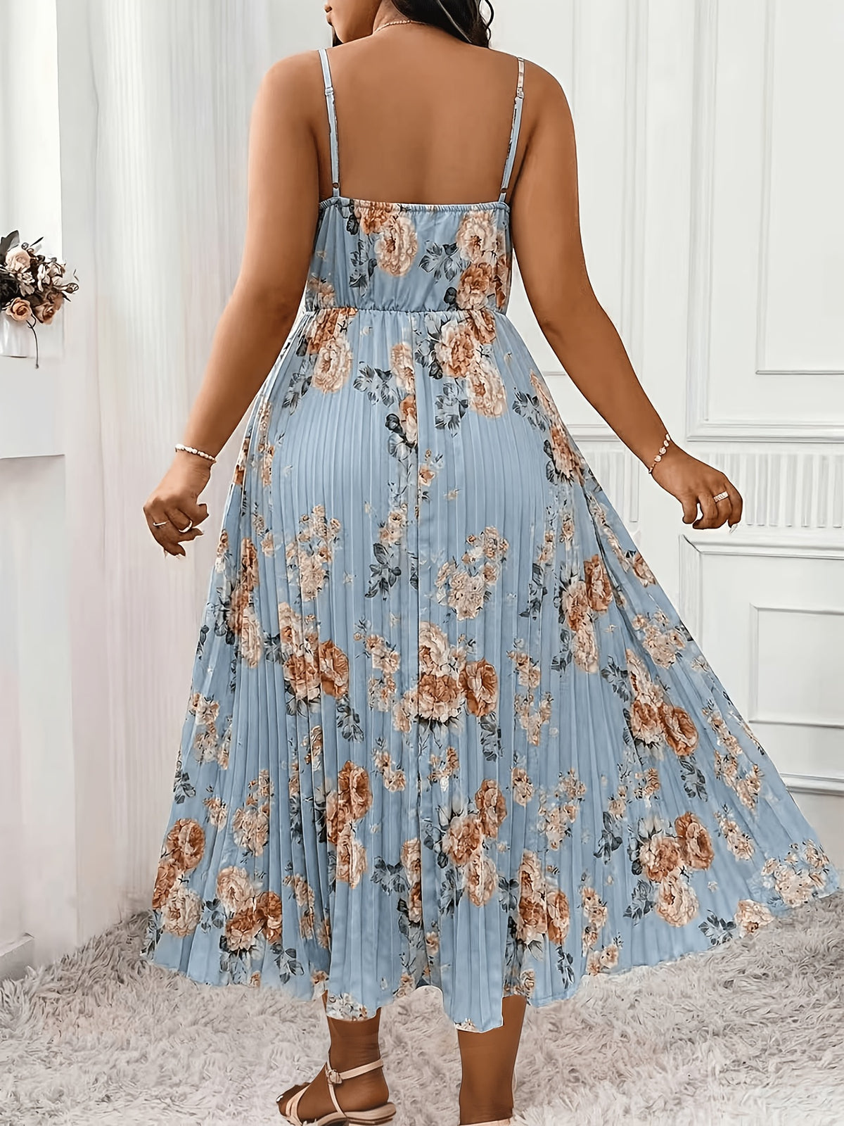 Robe fleurie grande taille — Bleu poudré et bretelles fines