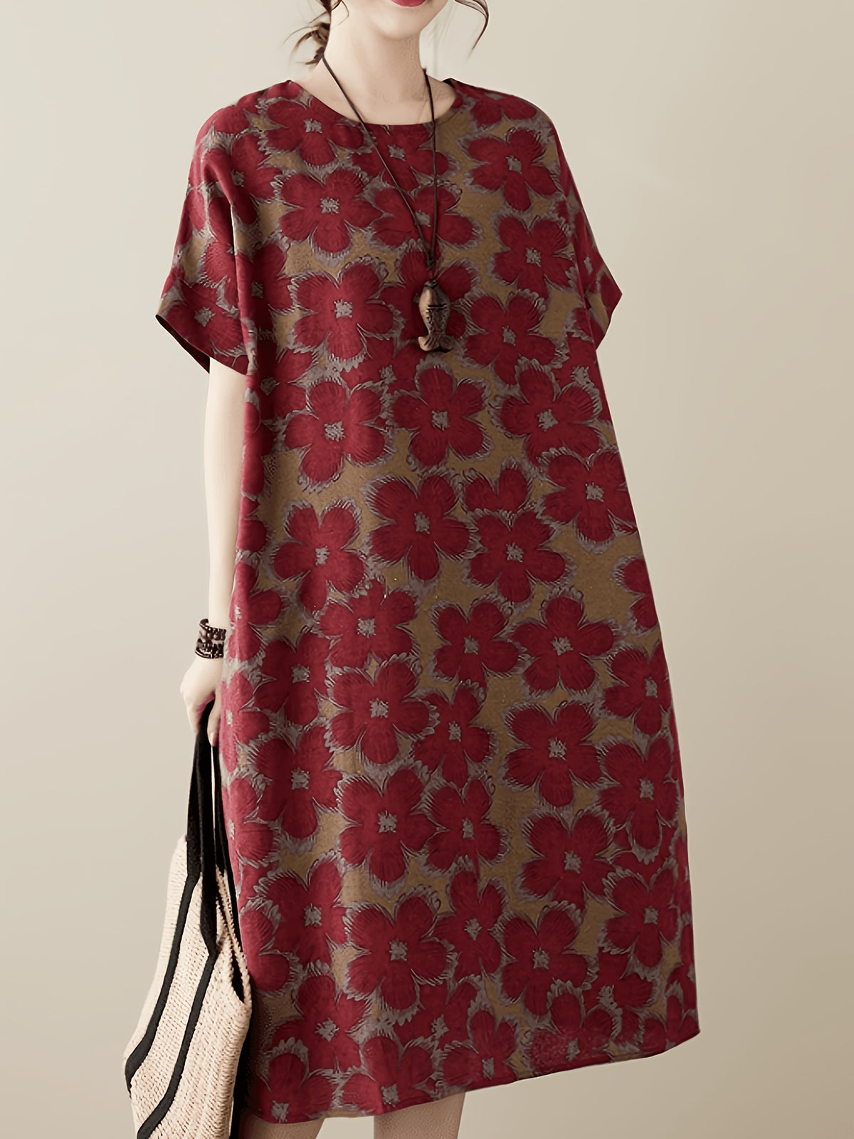 Robe fleurie grande taille — Grandes roses sur fond marine