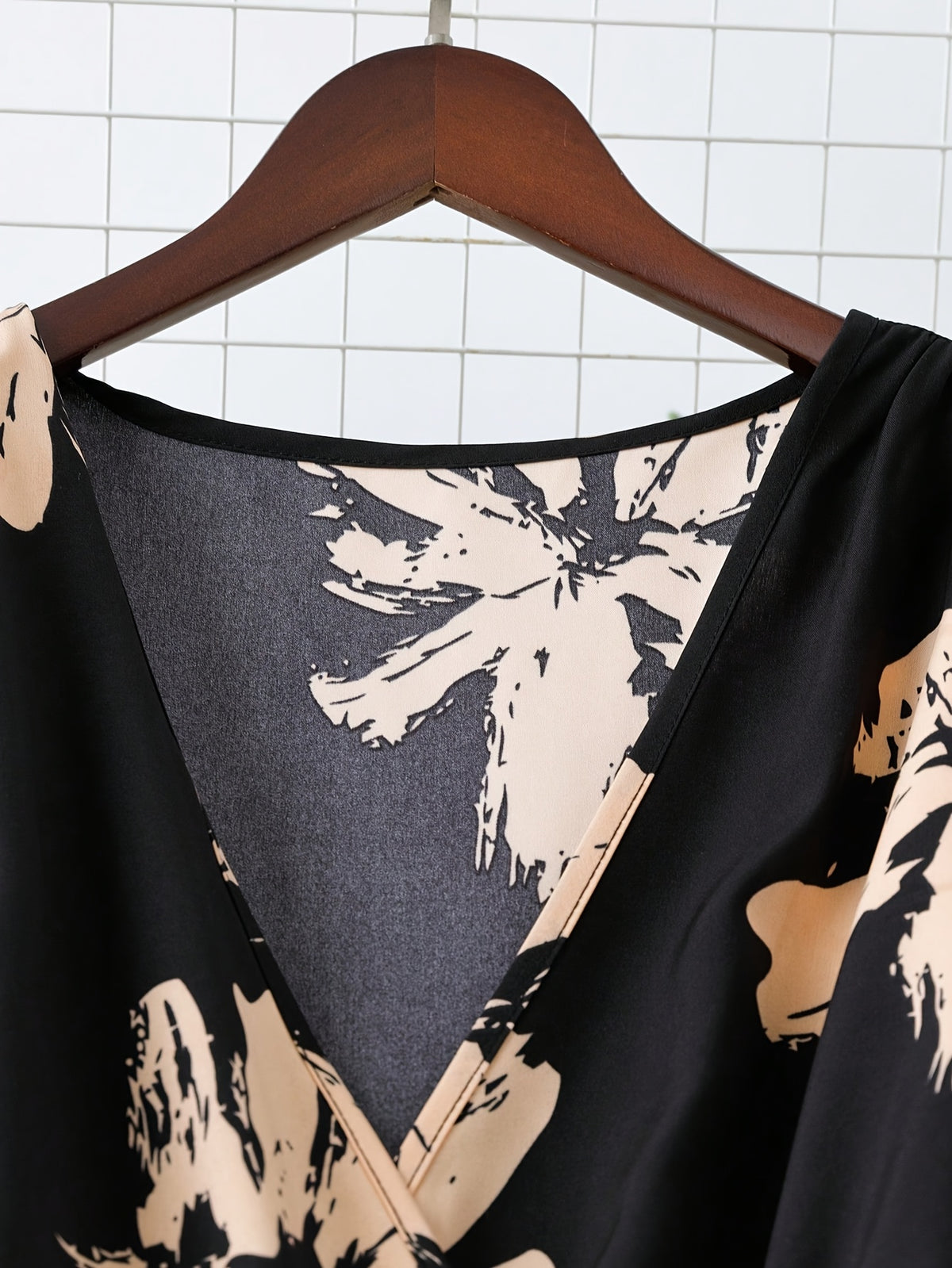 Robe fluide grande taille, fleurs peintes