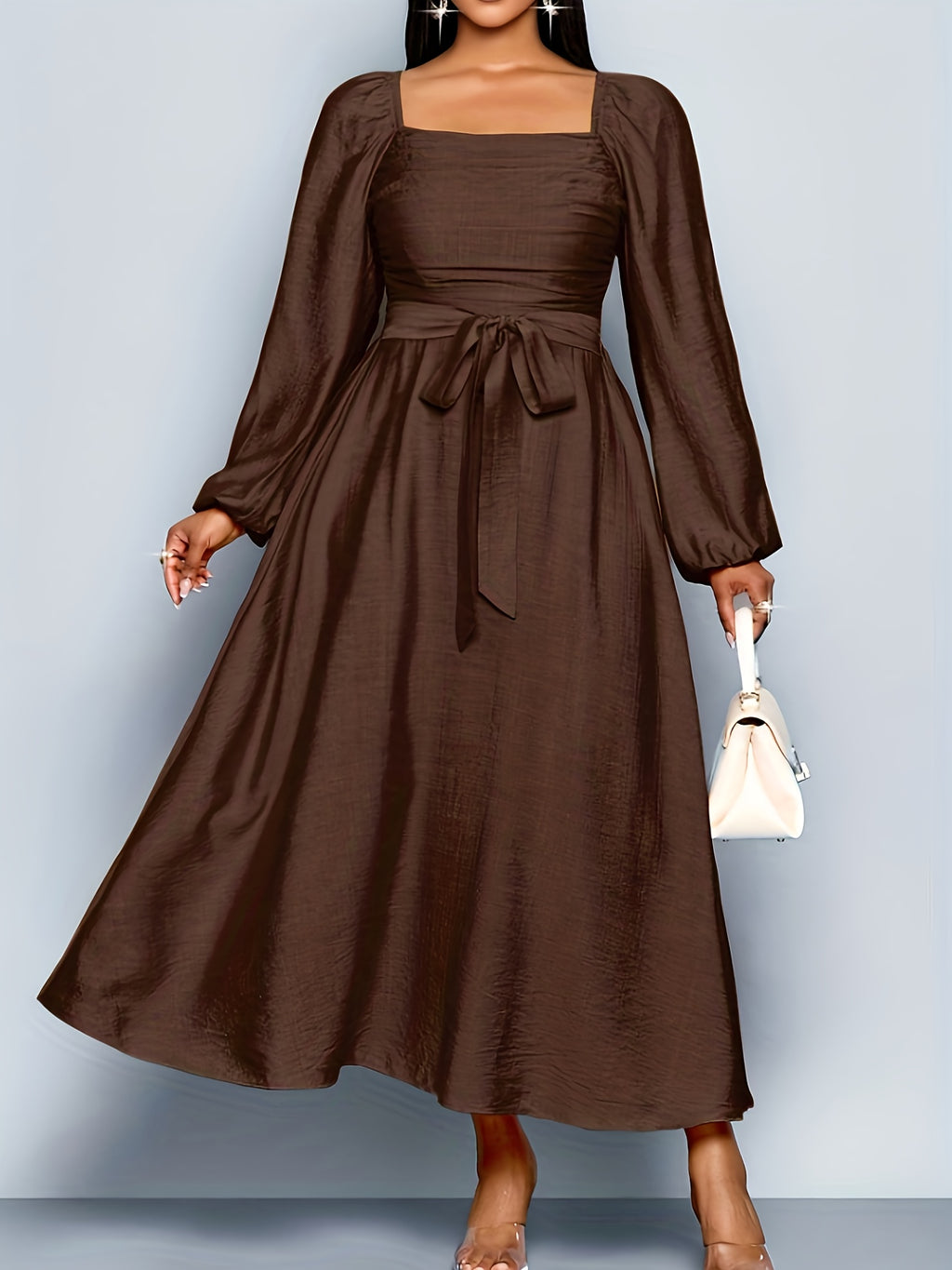 Robe grande taille — Col carré, dos smocké et manches ballon