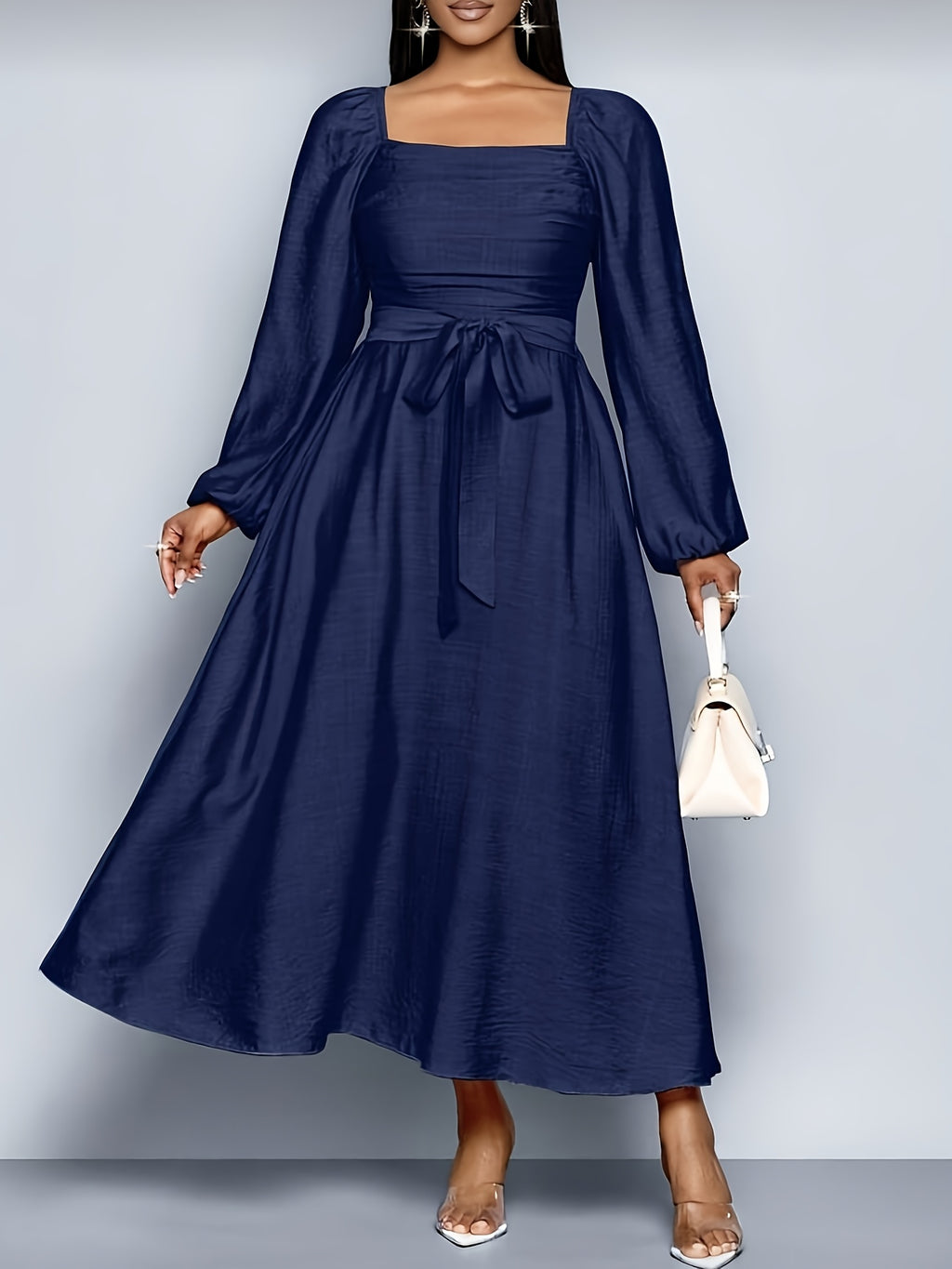 Robe grande taille — Col carré, dos smocké et manches ballon