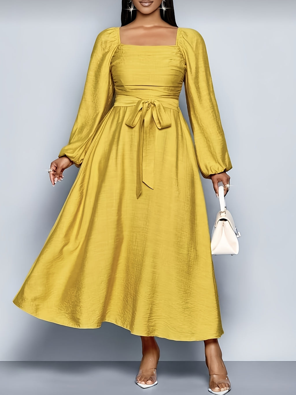 Robe grande taille — Col carré, dos smocké et manches ballon