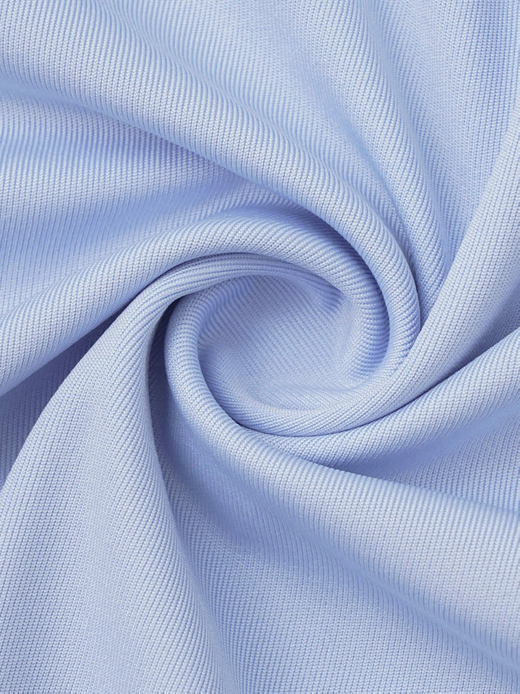 Robe grande taille moderne — Buste drapé en biais bleu ciel