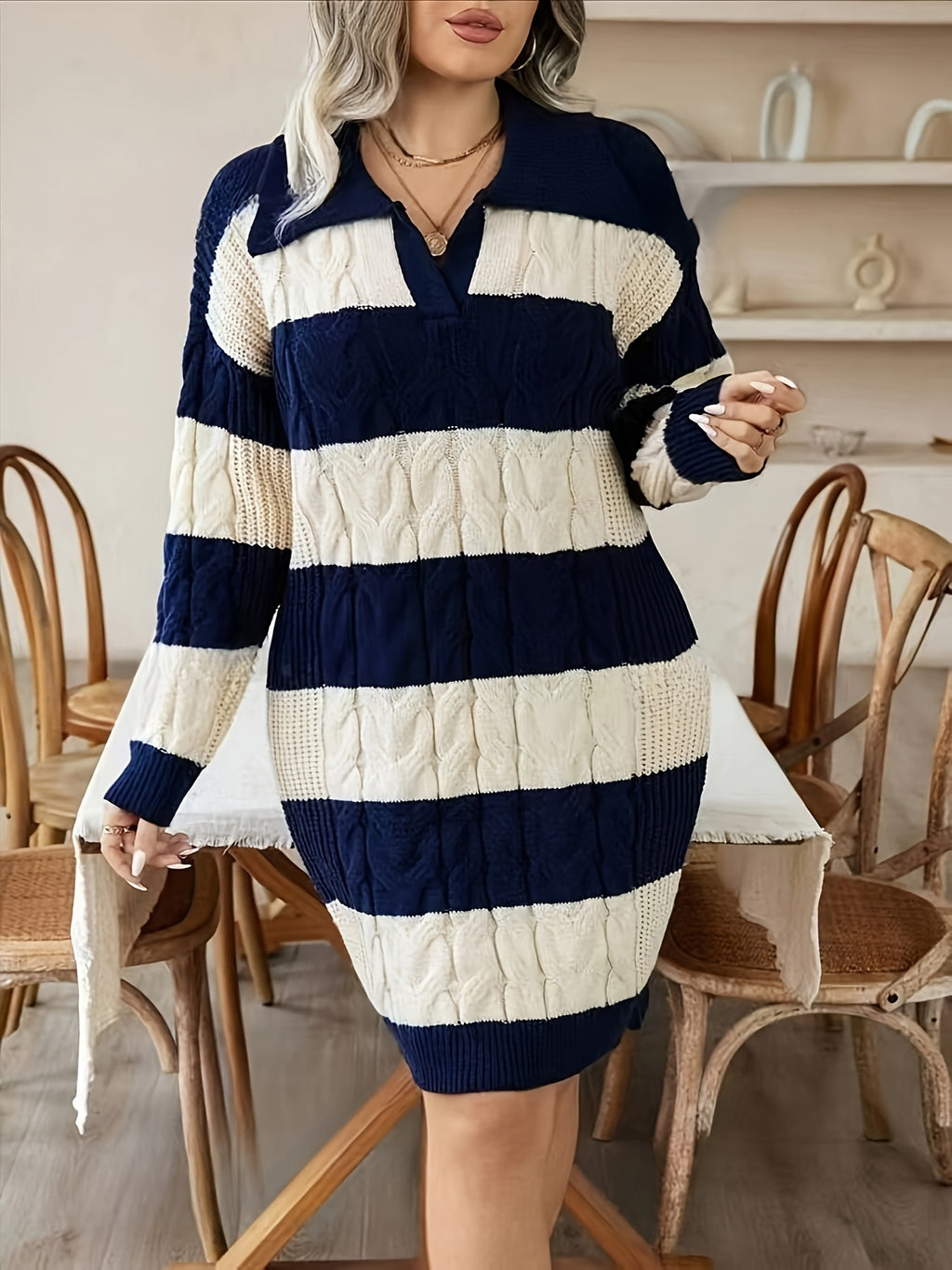 Robe d'hiver grande taille — Larges rayures marine et écru