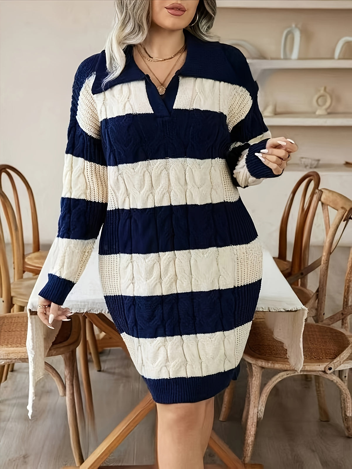Robe d'hiver grande taille — Larges rayures marine et écru
