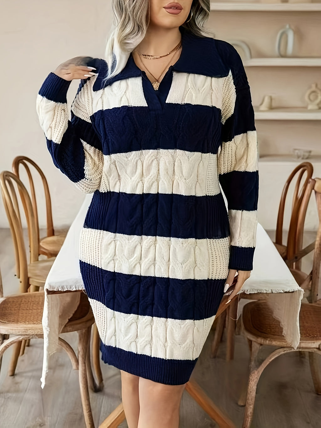 Robe d'hiver grande taille — Larges rayures marine et écru