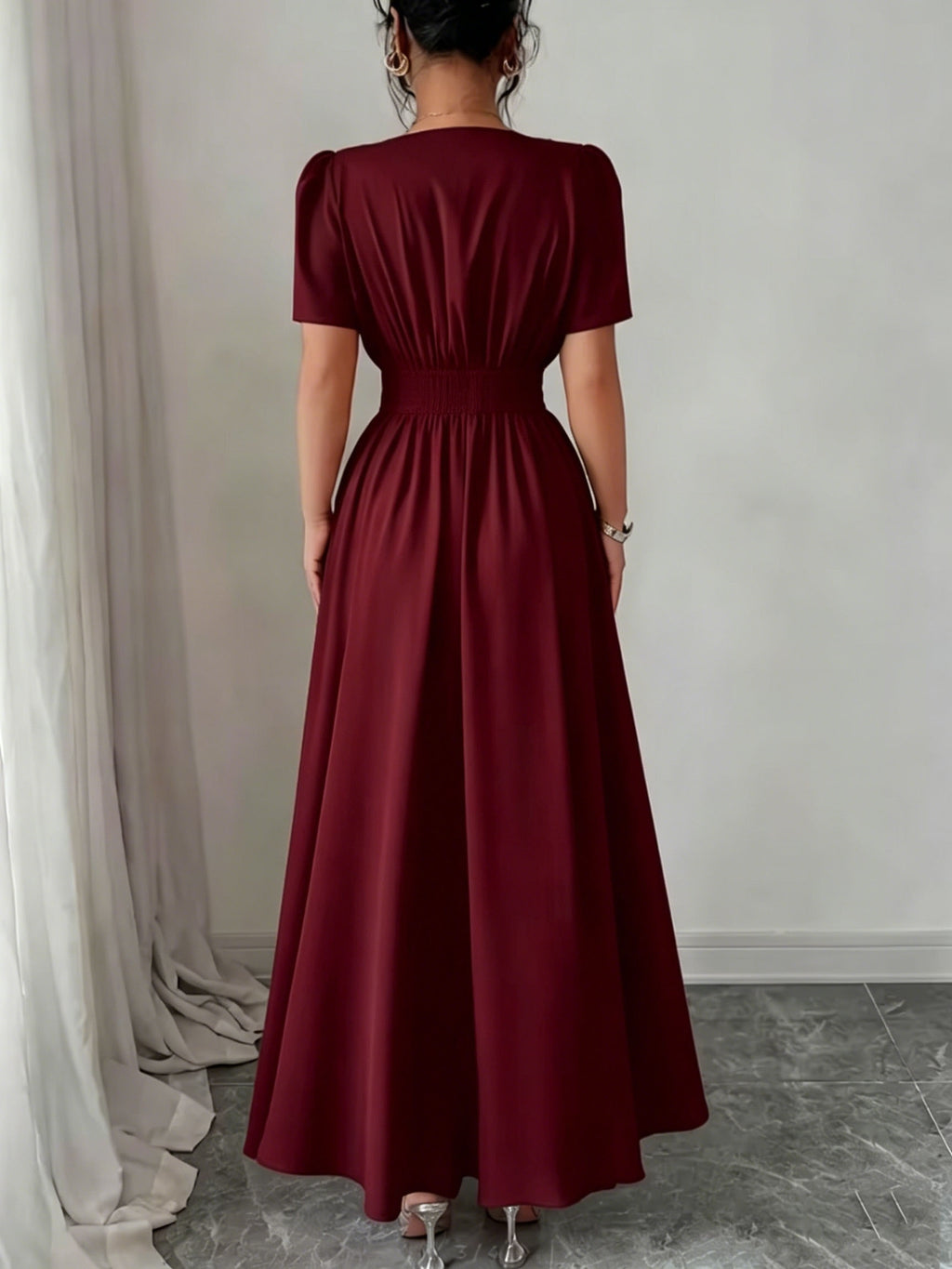 Robe invitée mariage grande taille — Noire à taille à boucle