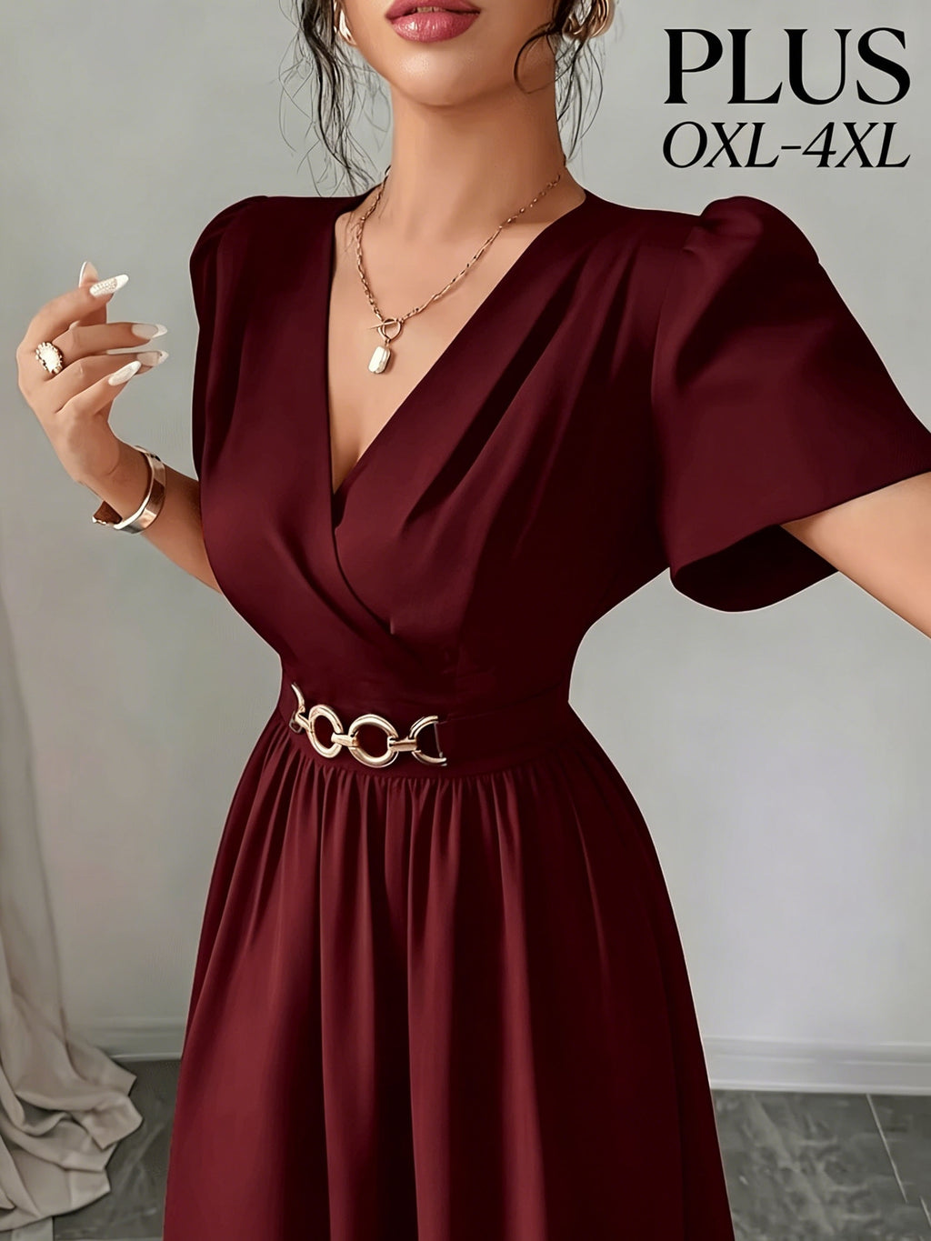 Robe invitée mariage grande taille — Noire à taille à boucle