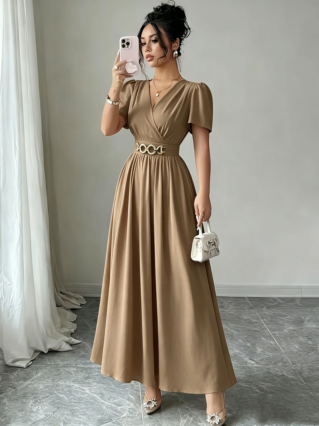 Robe invitée mariage grande taille — Noire à taille à boucle