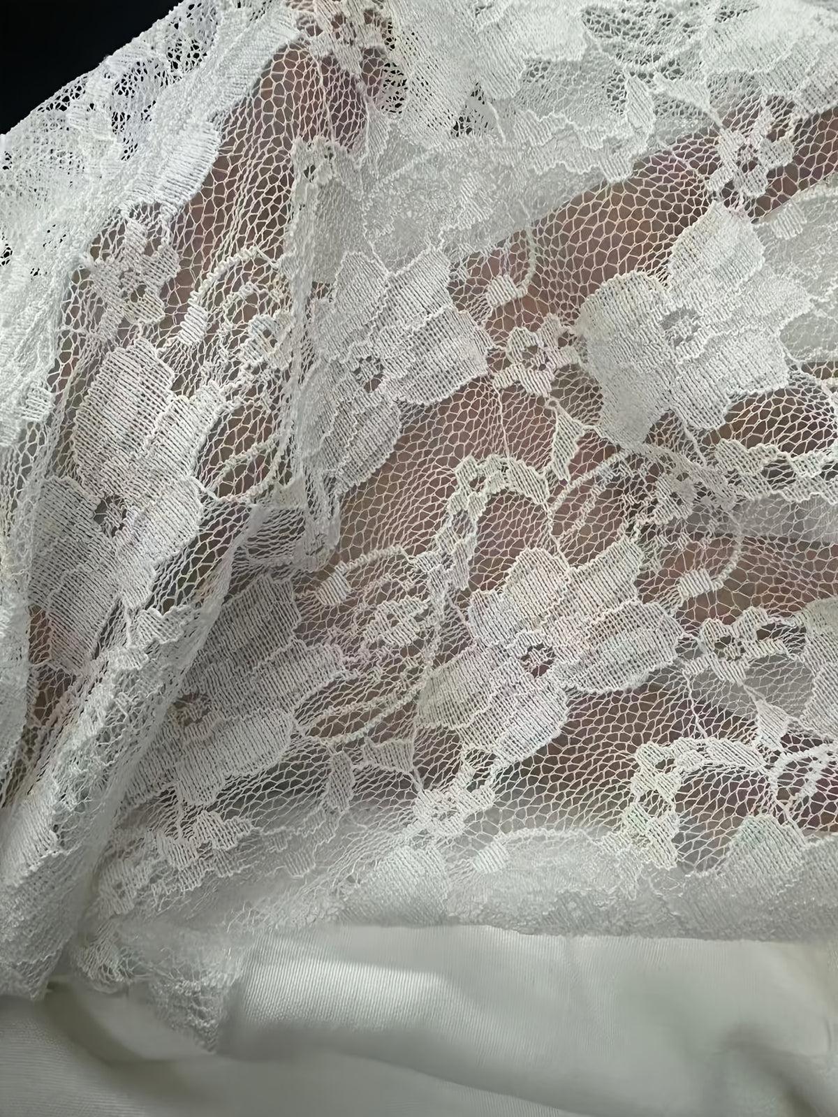 Robe longue grande taille — Blanche à bandes de dentelle