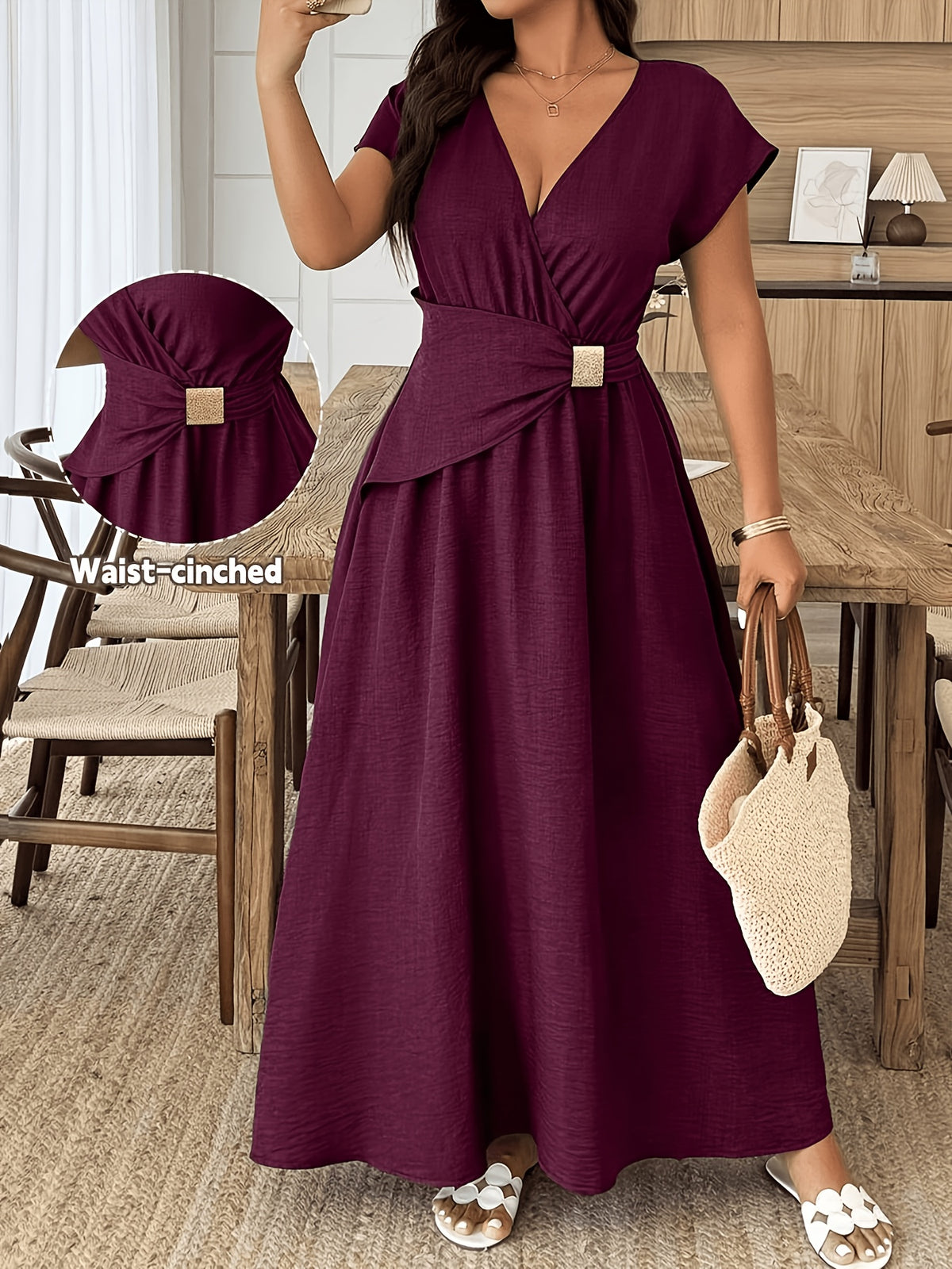 Robe cache-cœur grande taille — Taille à boucle carrée dorée