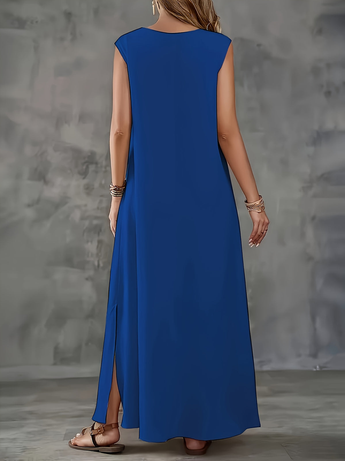 Robe longue grande taille — Crêpe froissé et coupe droite
