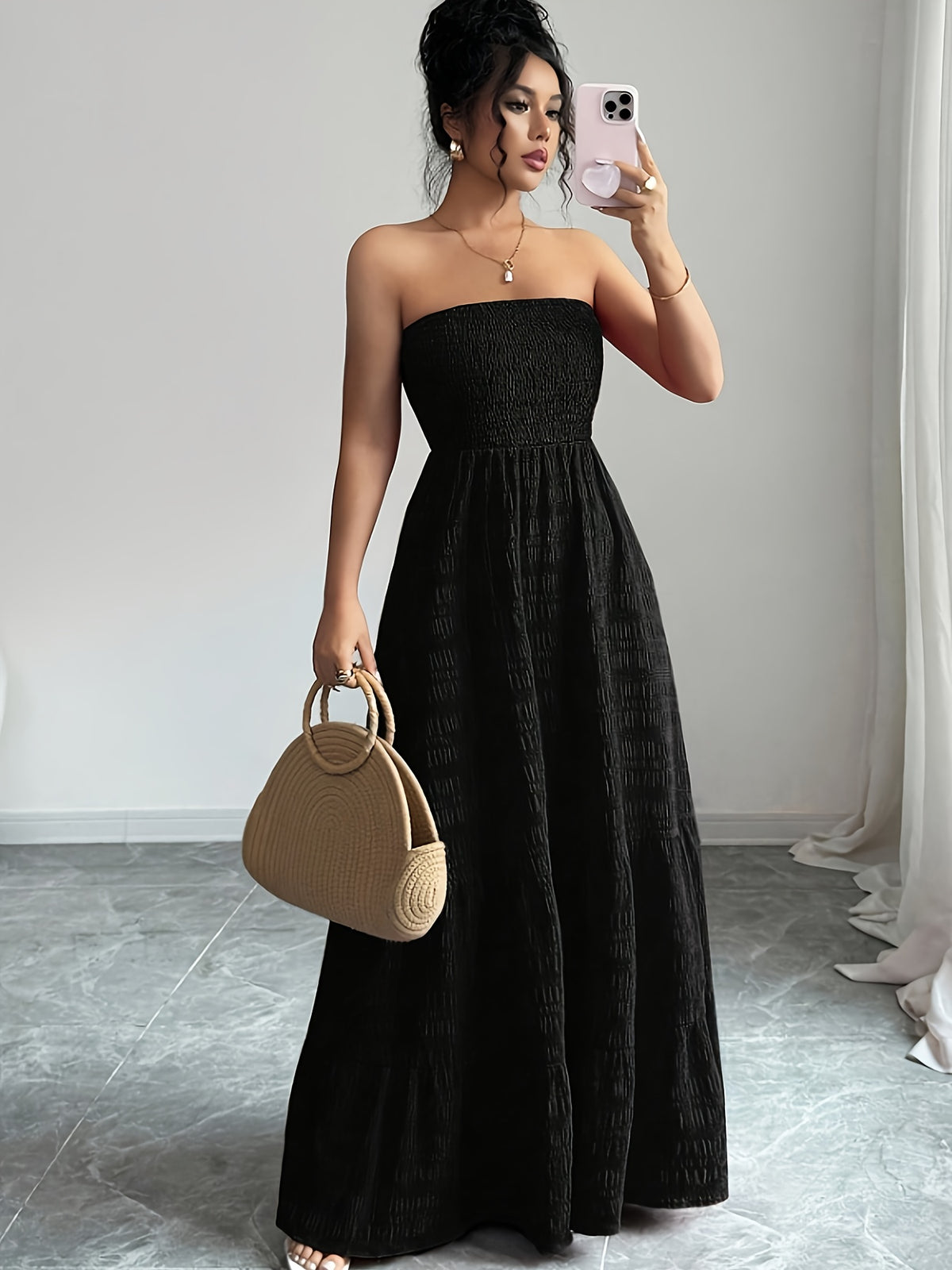 Robe longue grande taille — Bandeau noir en tissu gaufré