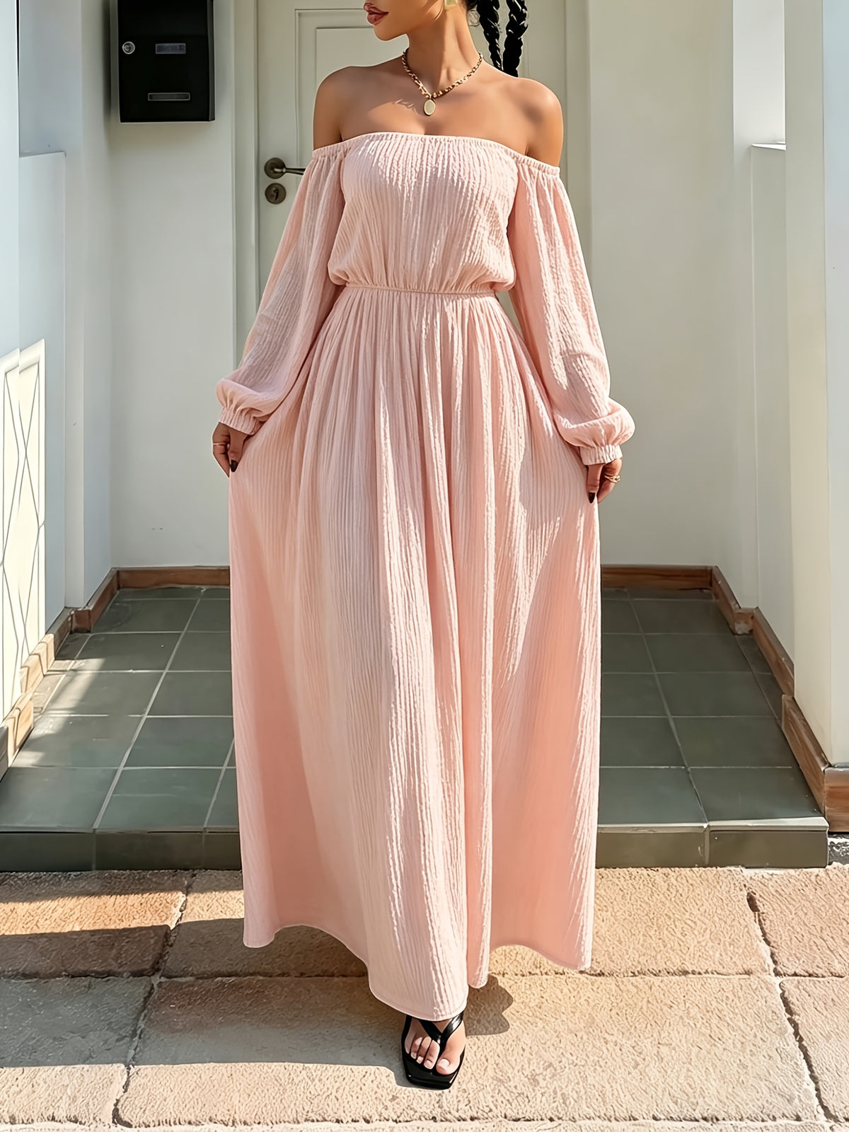 Robe longue grande taille — Encolure bardot en rose pâle
