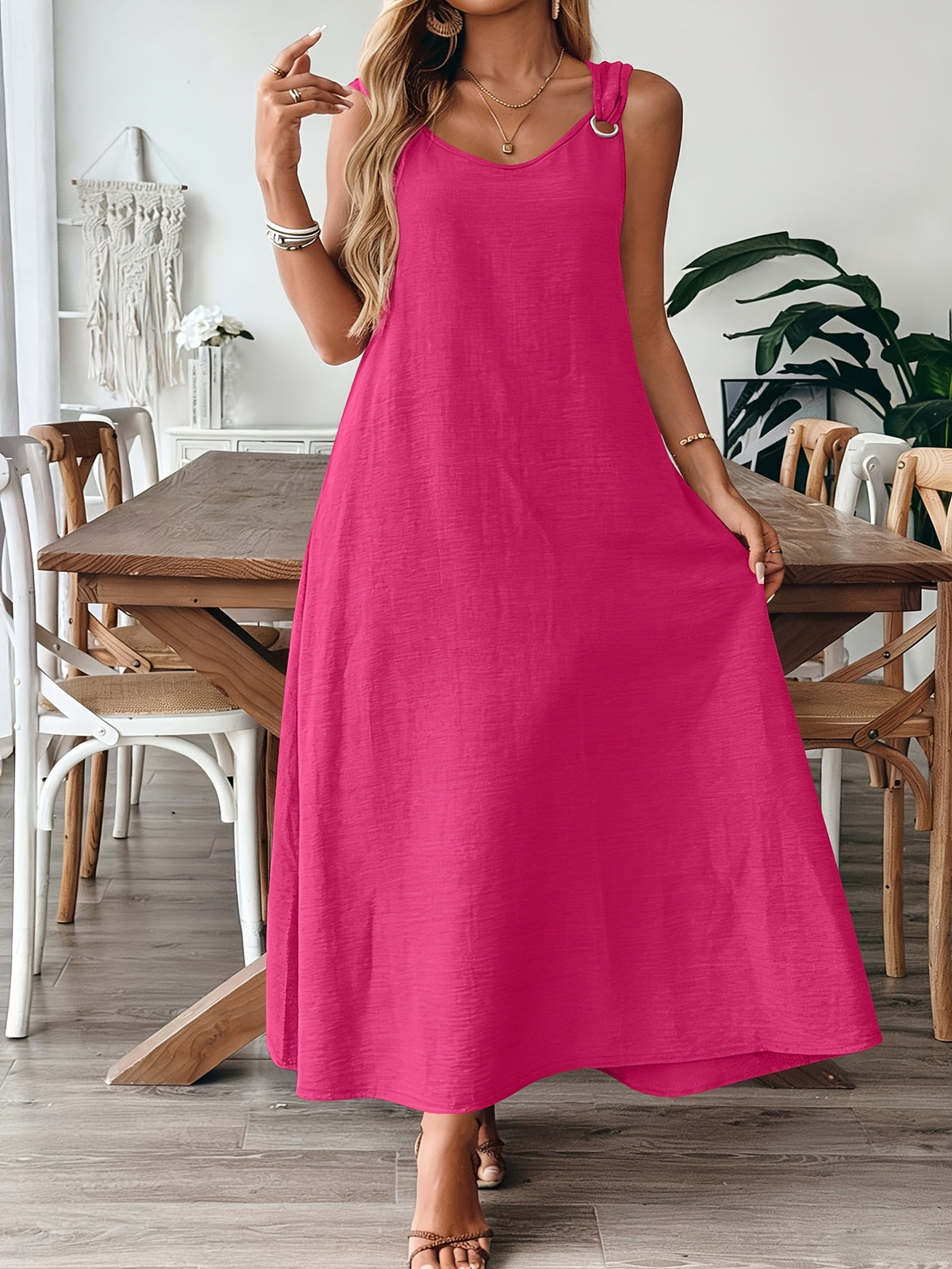 Robe longue grande taille — Bretelles à anneaux métalliques