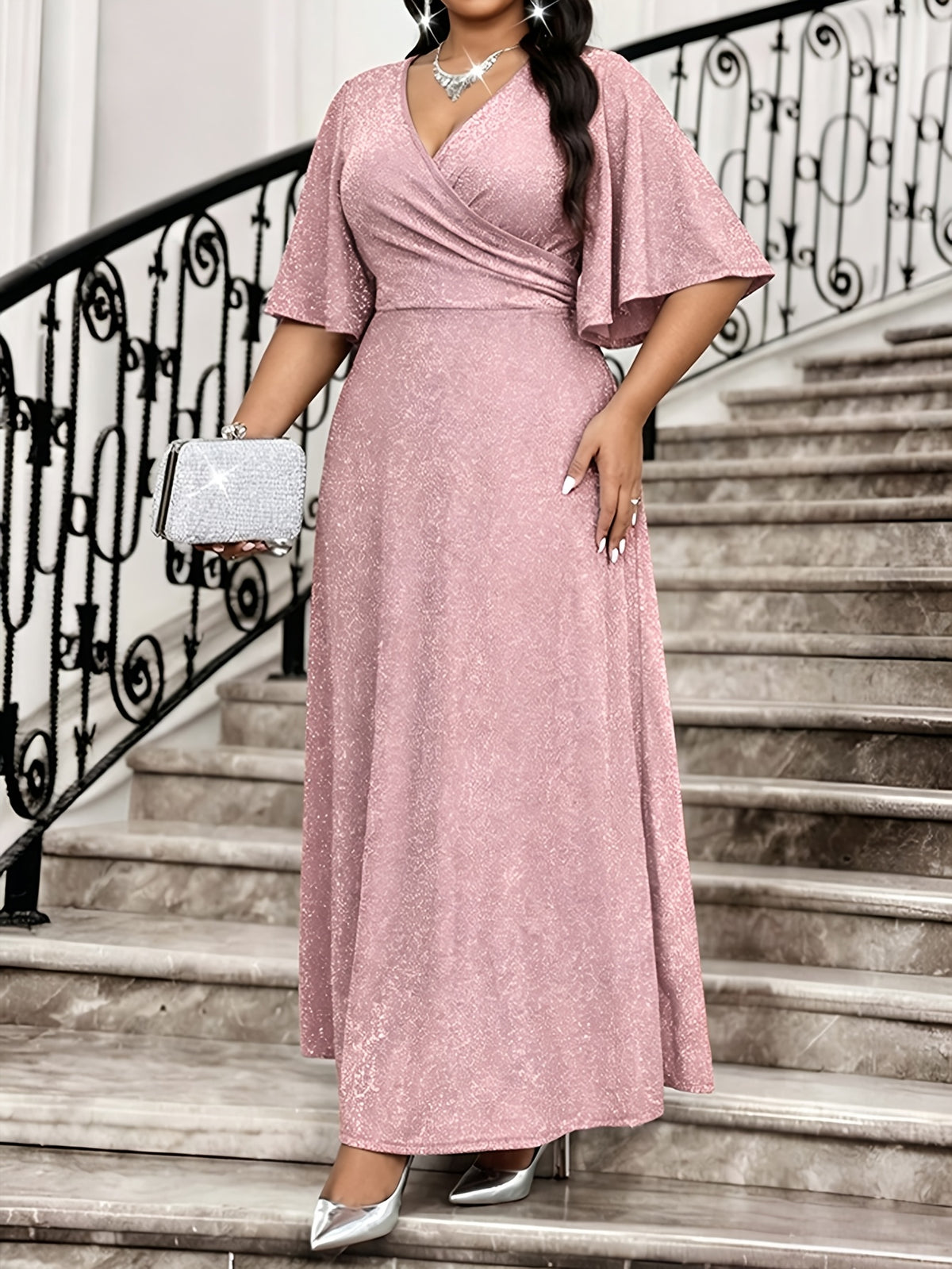 Robe longue grande taille — Cache-cœur lamé rose poudré