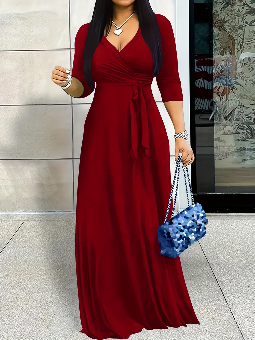 Robe longue grande taille, cache-cœur et manches trois-quarts