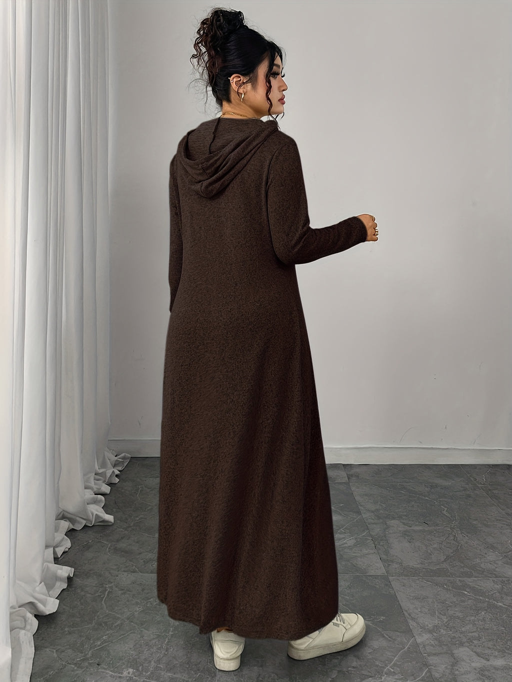Robe longue grande taille — Capuche et cordon de serrage