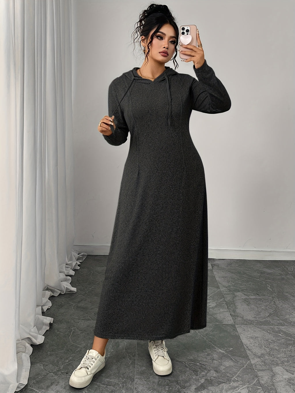 Robe longue grande taille — Capuche et cordon de serrage
