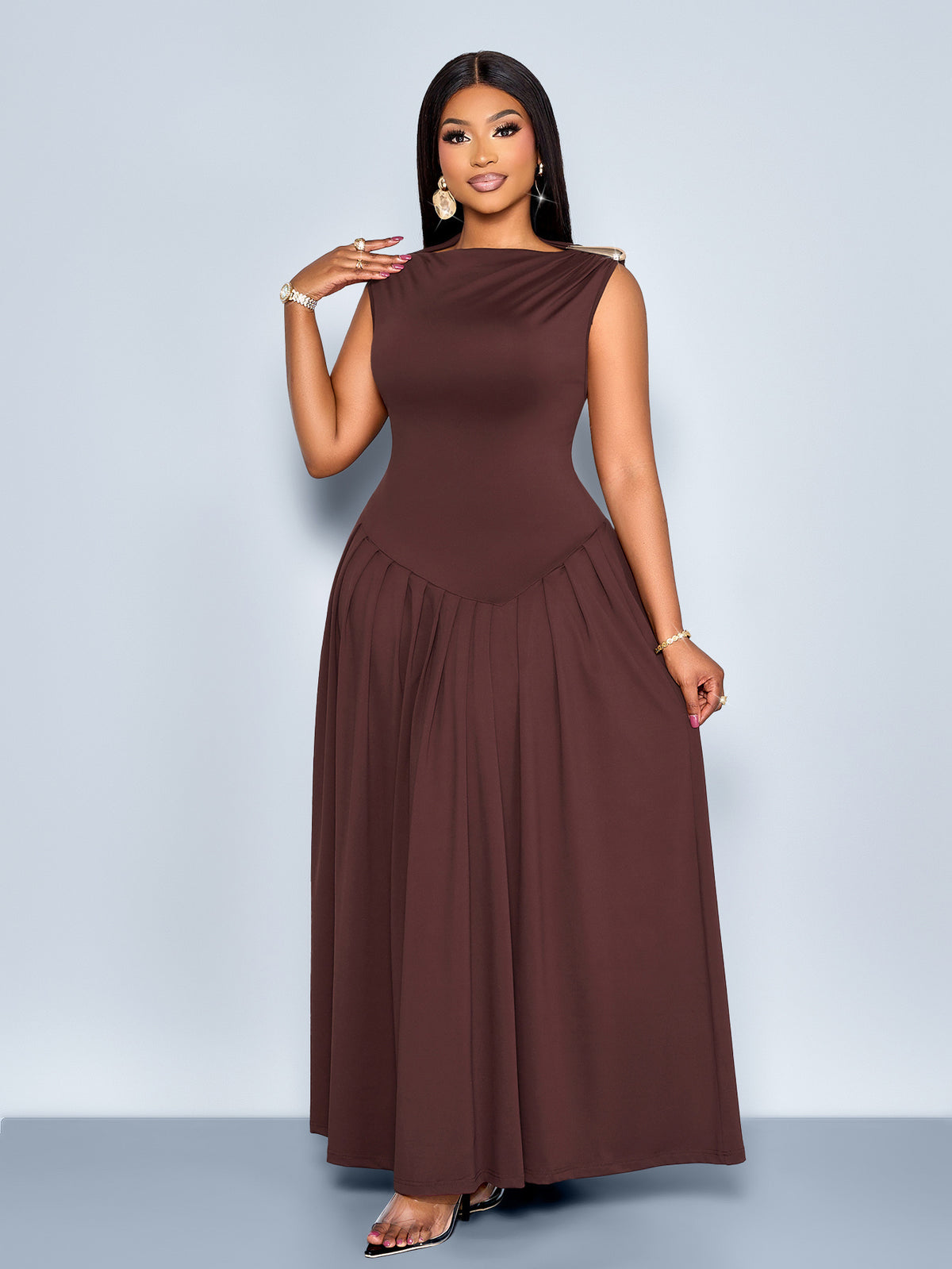 Robe longue grande taille — Encolure bateau drapée chocolat