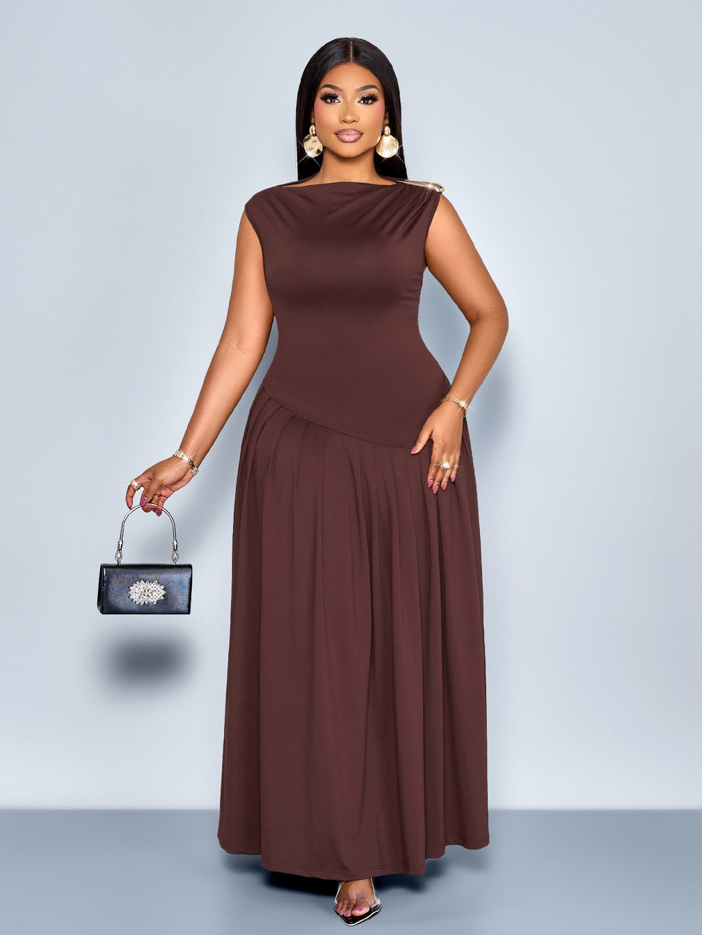 Robe longue grande taille — Encolure bateau drapée chocolat