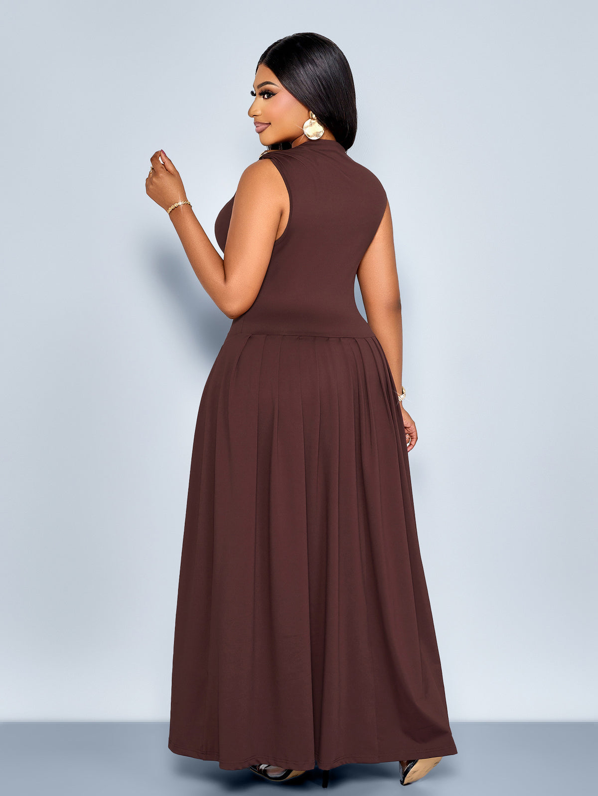 Robe longue grande taille — Encolure bateau drapée chocolat