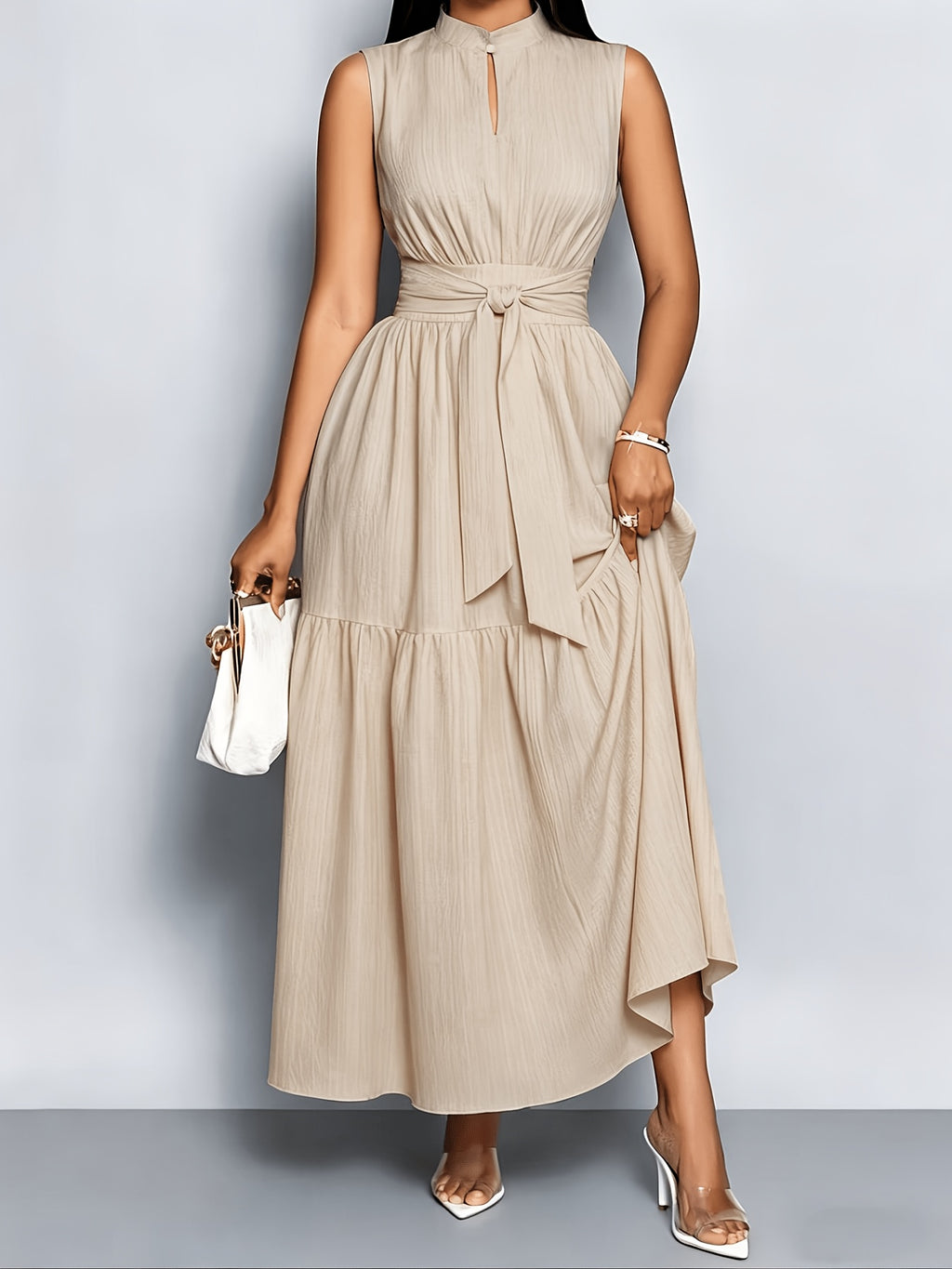 Robe longue grande taille — Col montant et ceinture nouée