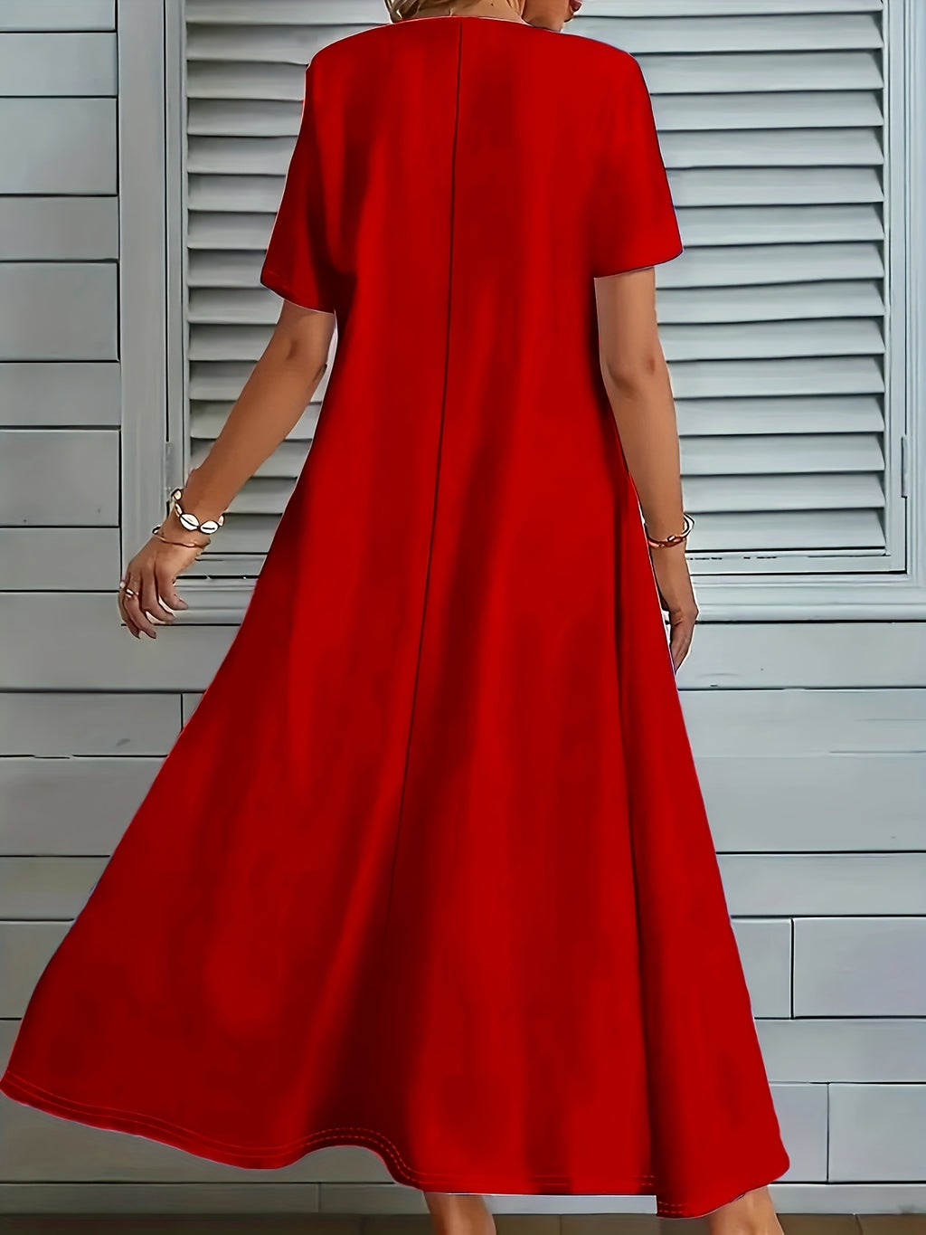 Robe longue grande taille — Col V fendu et poches latérales