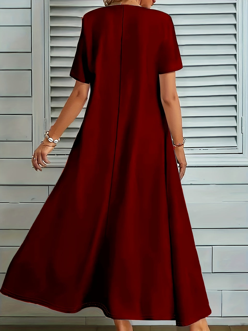 Robe longue grande taille — Col V fendu et poches latérales