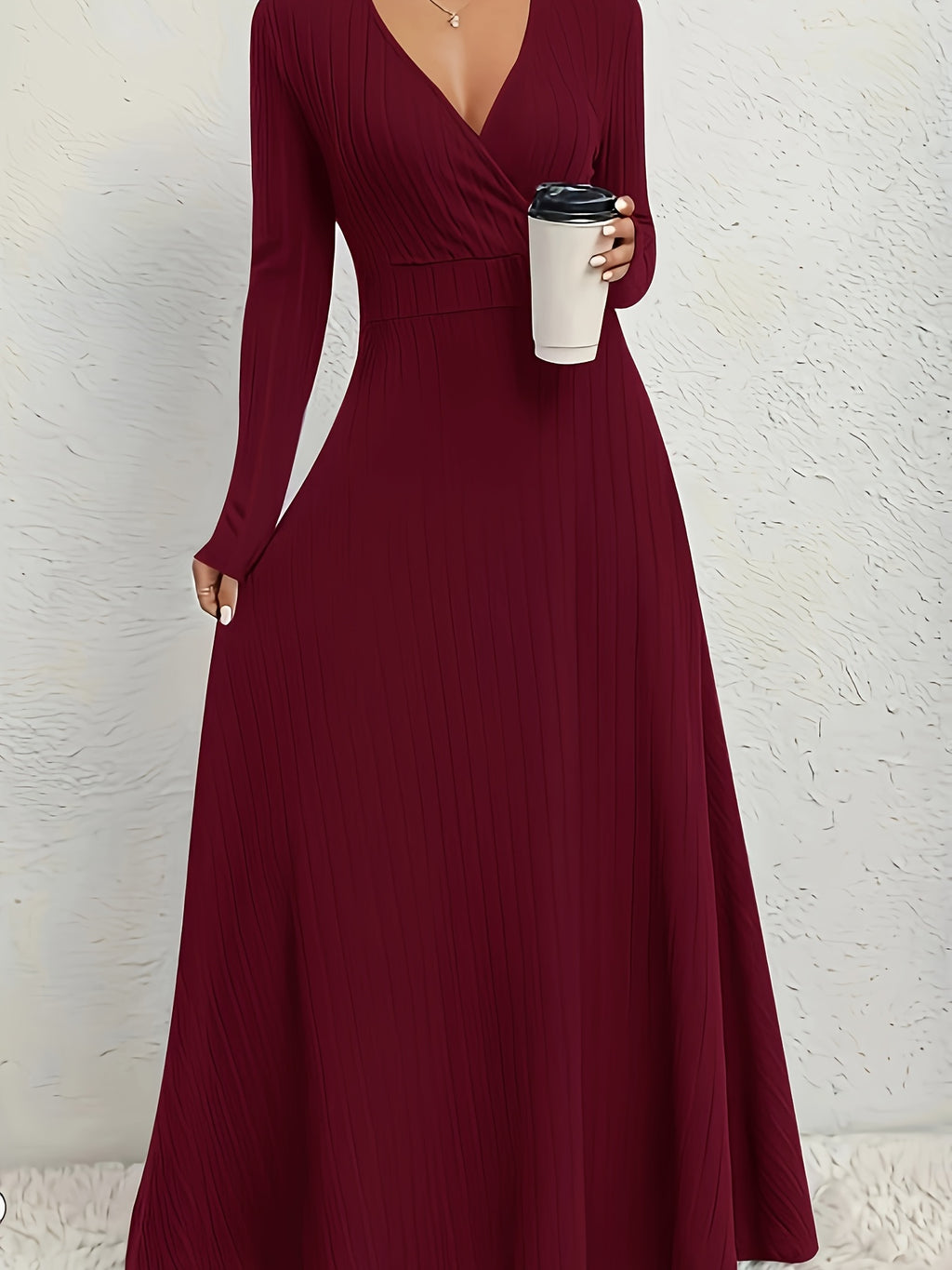 Robe longue grande taille — Décolleté croisé en maille côtelée