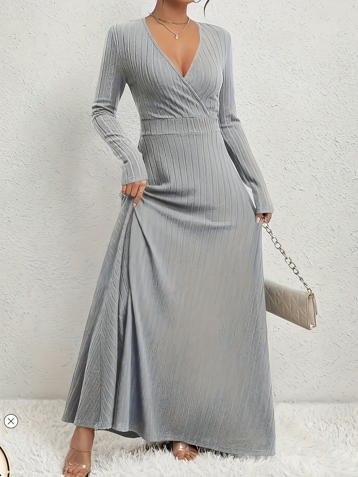 Robe longue grande taille — Décolleté croisé en maille côtelée