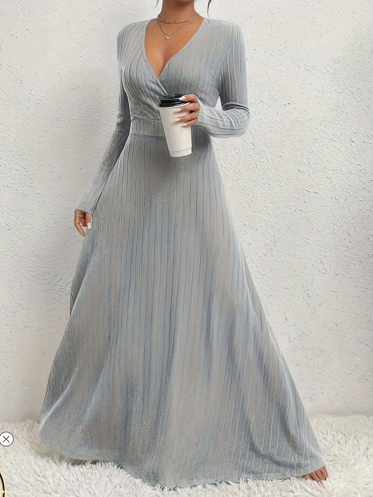 Robe longue grande taille — Décolleté croisé en maille côtelée