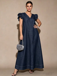 Robe longue grande taille — Denim trapèze et ourlet surpiqué