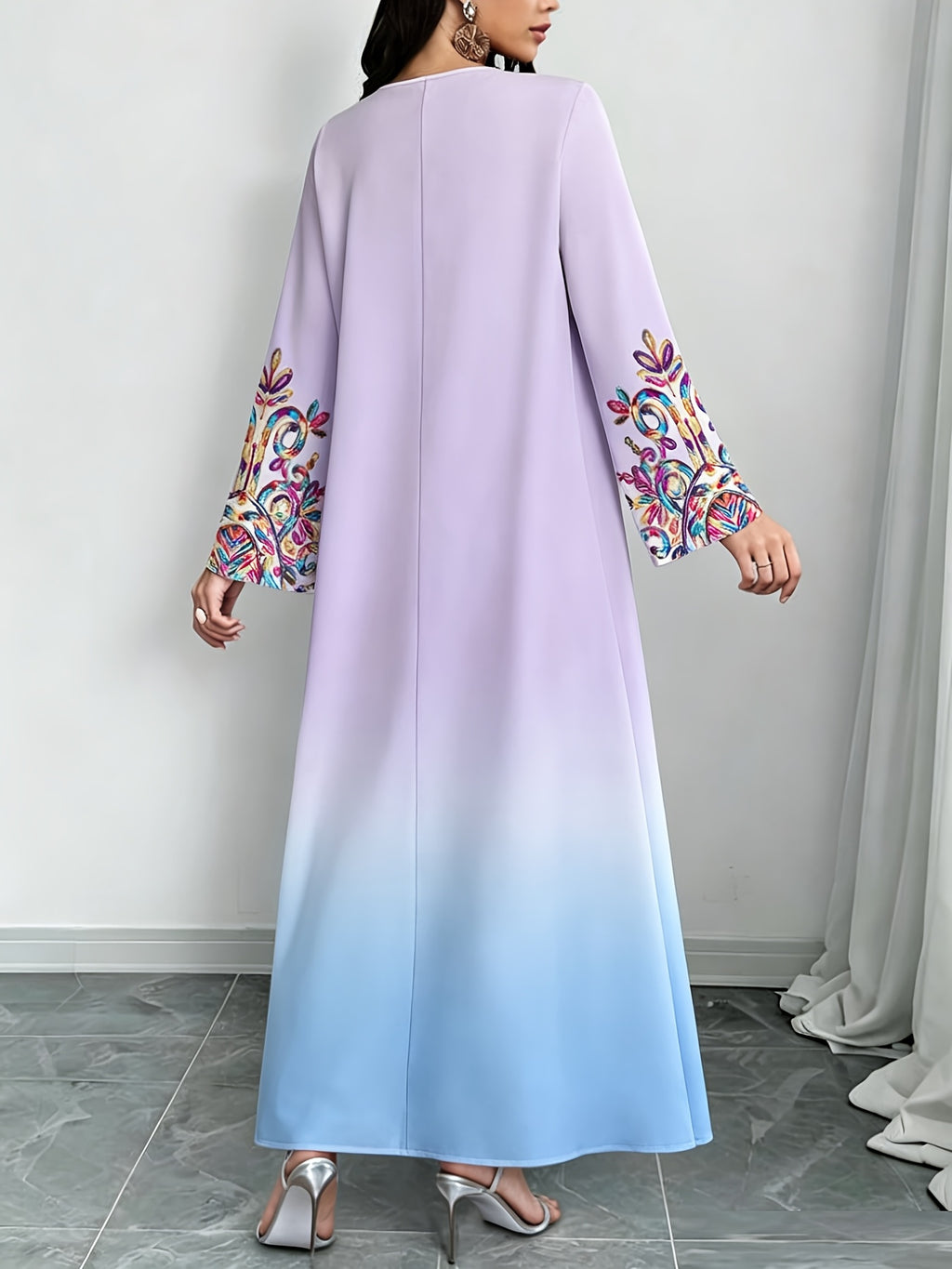 Robe longue grande taille — Écrue à médaillon arabesque