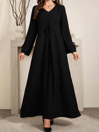 Robe longue grande taille — Col à nouer et poignets liés